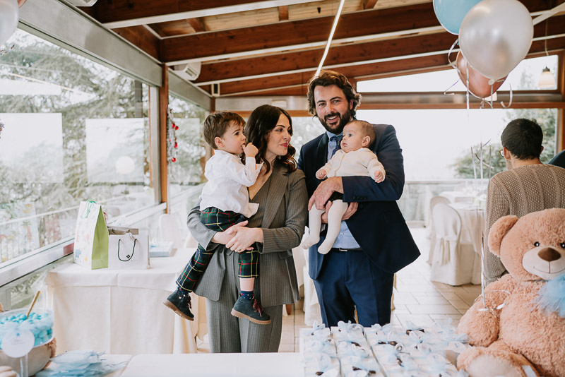 Foto di famiglia Battesimo bambino